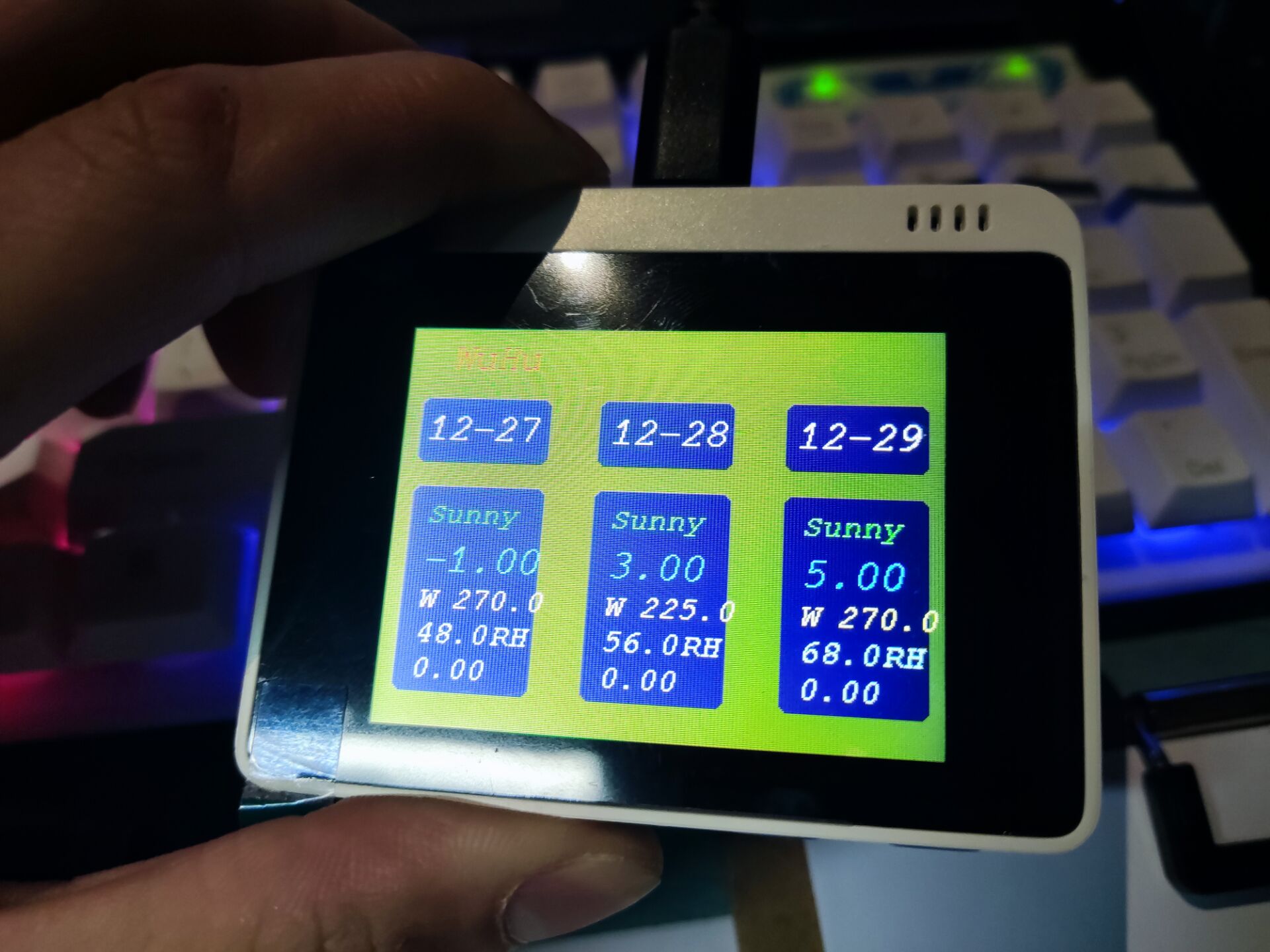 Fp9BS9M6mD-NXJ9egWhEXq8Lmcds